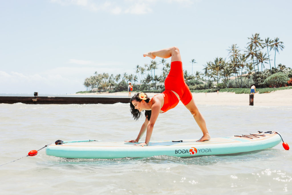 yoga stand up paddleboard hawaii ocean